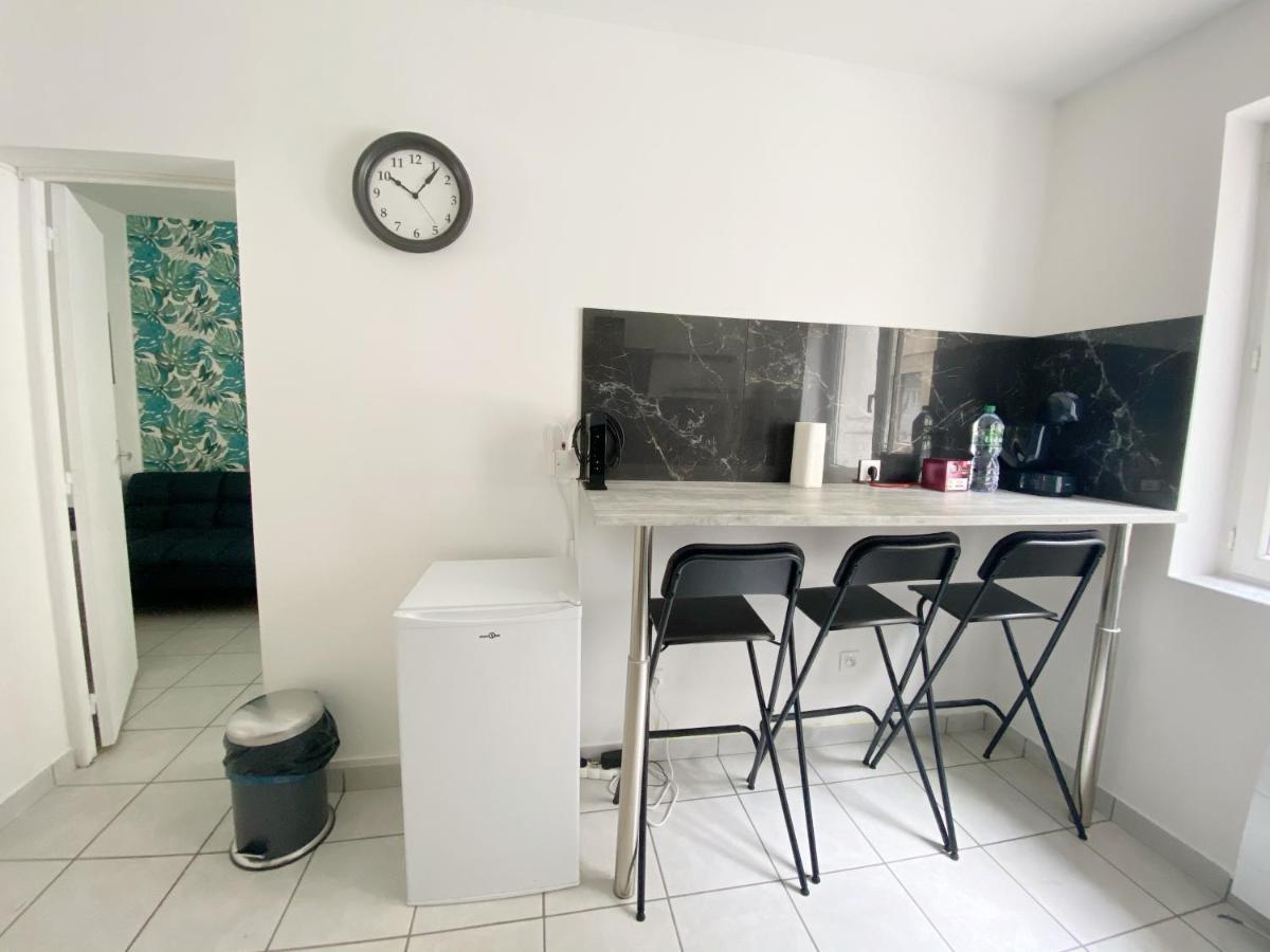 023 Chic & Cosy F1 23M2 Hypercentre Wifi Smart Tv Netflix Appartement Saint-Etienne  Buitenkant foto